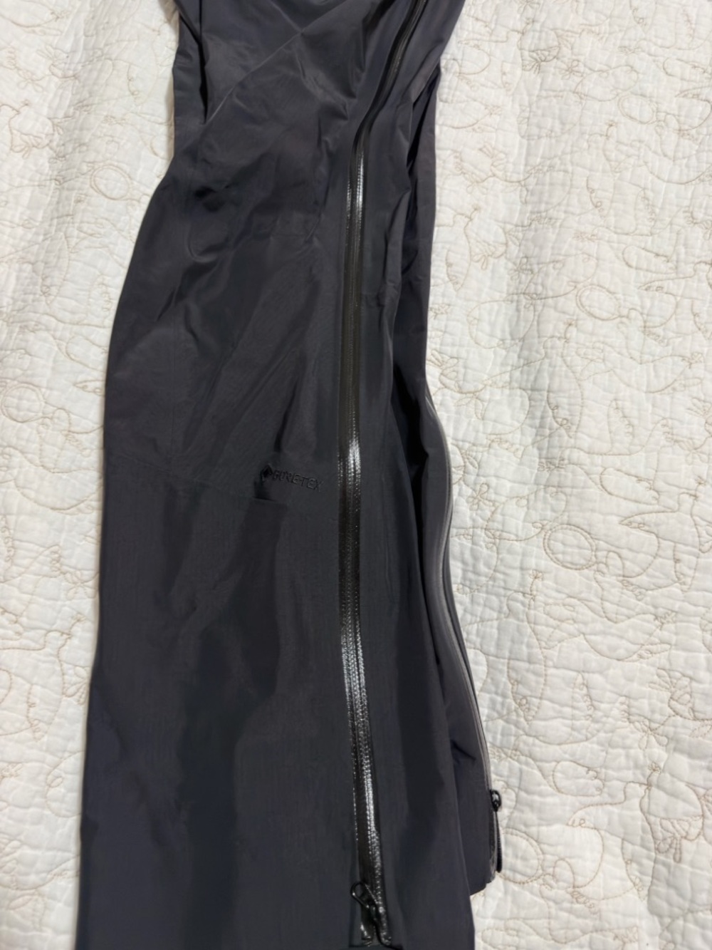 Arc'teryx Black Women's Waterproof Shell Pants - Picture 3 of 6